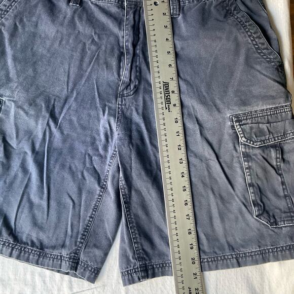 St. John's Bay Men’s Cargo Khaki Shorts w Side Pockets size 40, Blue - Picture 4 of 12